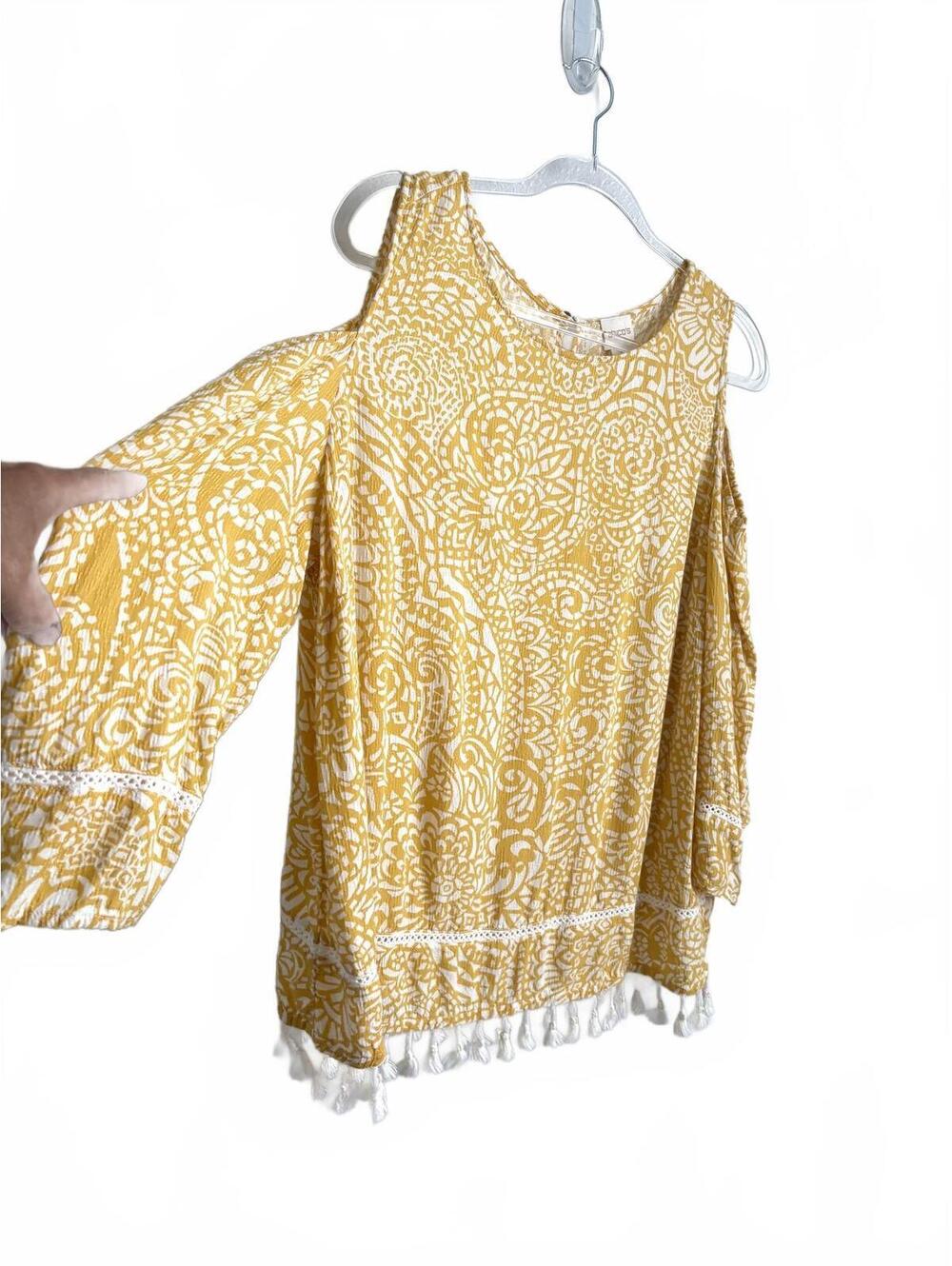 Chicos | Yellow White Boho Pattern Open Shoulder 3/4 Sleeve Tassel Hem Size 3X
